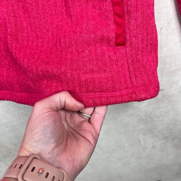 Patagonia women’s medium middle layer, half zip jacket in fuschia pink  - Picture 4 of 8